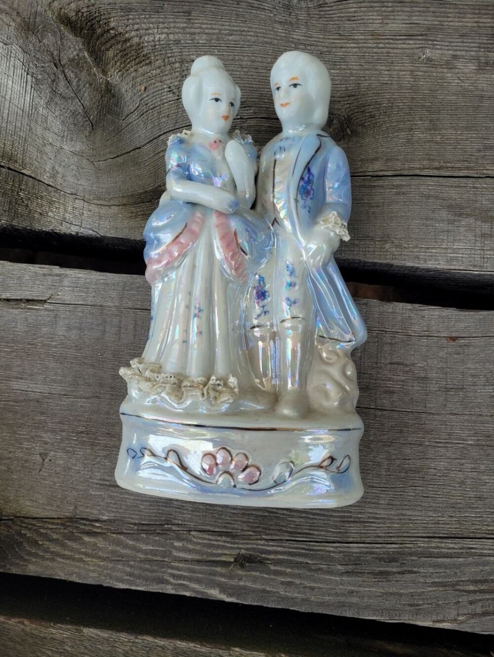 Vintage Lusterware Porcelain Colonial Couple Figurine Iridescent Pearl Glaze